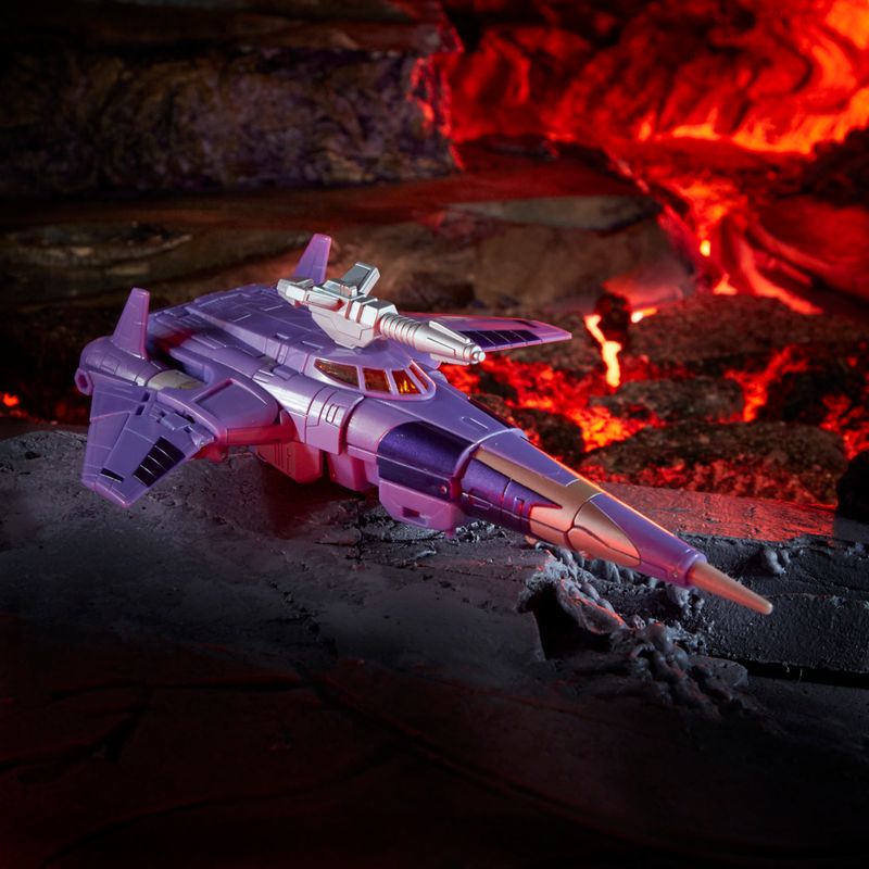 Figura-Transformers-Generations-War-for-Cybertron---Kingdom-Voyager-Cyclonus---Hasbro-5