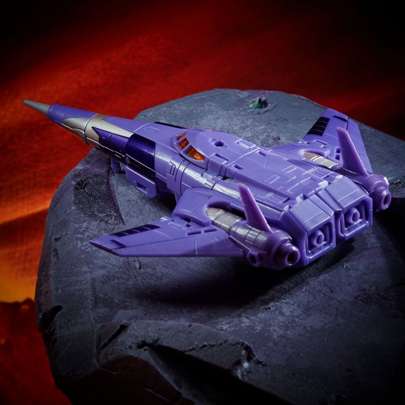 Figura-Transformers-Generations-War-for-Cybertron---Kingdom-Voyager-Cyclonus---Hasbro-6