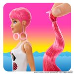 Barbie-Fashionista---Color-Reveal---Monocromatica---Mattel_Detalhe1