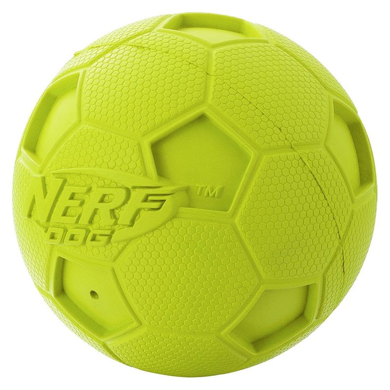 brinquedo-para-pets-bolinha-de-futebol-americano-10cm-verde-fluorescente-nerf-dogs-100411026_Frente