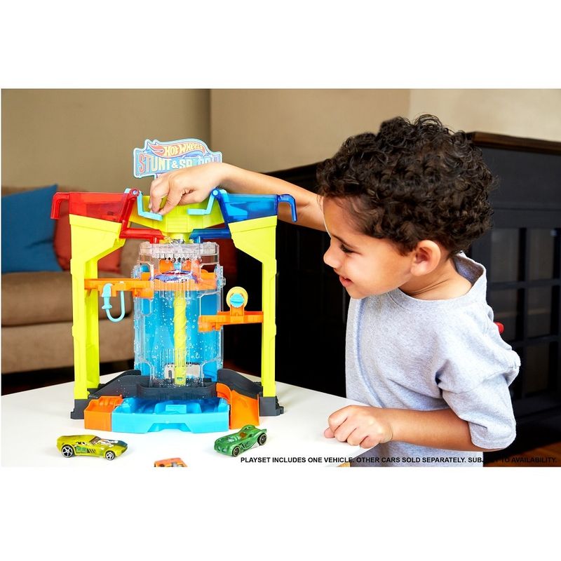 Hot-Wheels---City---Lava-Rapido-de-Acrobacias---Mattel-2