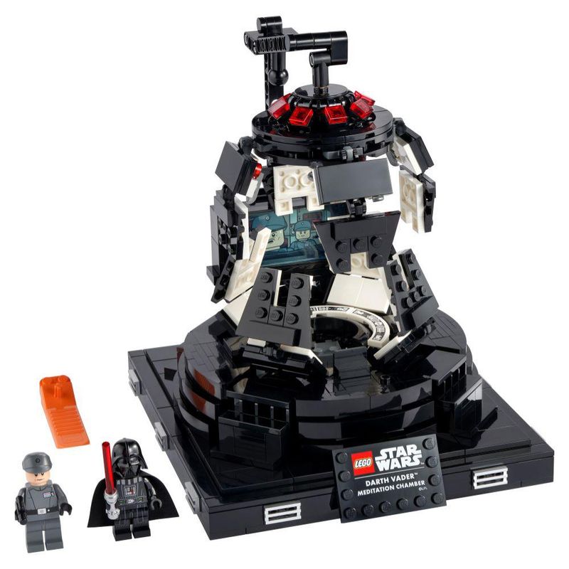 LEGO-Star-Wars---Darth-Vader---Meditation-Chamber---75296-2