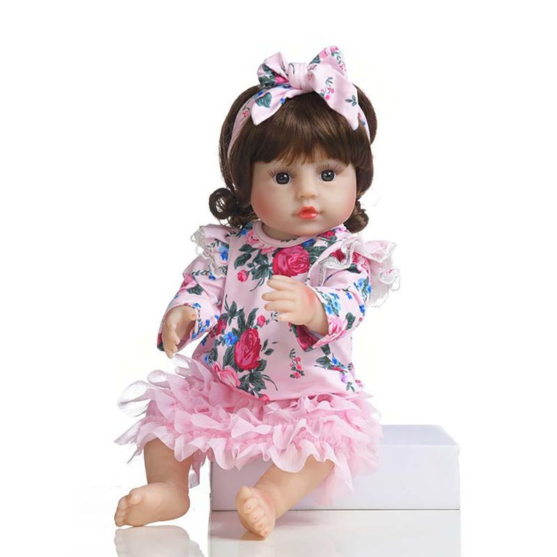 Boneca Bebê Reborn Laura Baby RAfael 18 Vinil : : Brinquedos  e Jogos