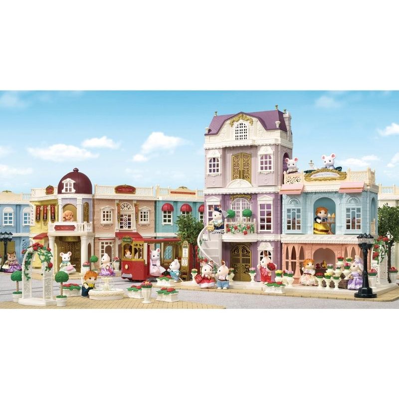 Sylvanian-Families---Elegant-Town-Manor-Gift-Set---Epoch-6