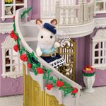 Sylvanian-Families---Elegant-Town-Manor-Gift-Set---Epoch-9