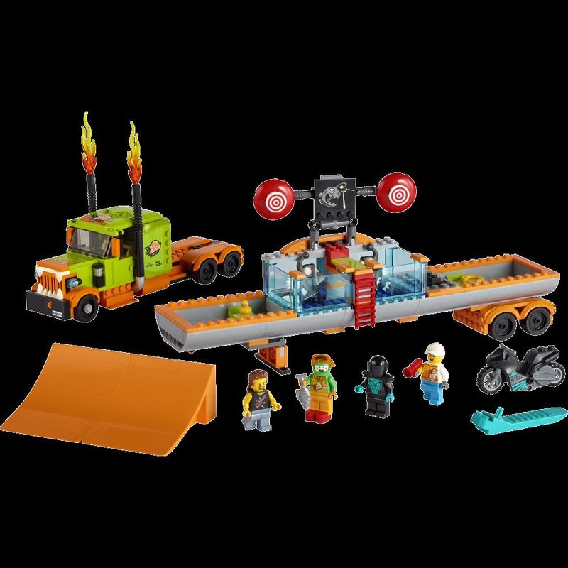 LEGO-City---Stunt-Show-Truck---60294-2