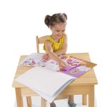 Livro-e-Figurinhas---Para-Colar-e-Descolar---Princesas---Melissa-e-Doug-1