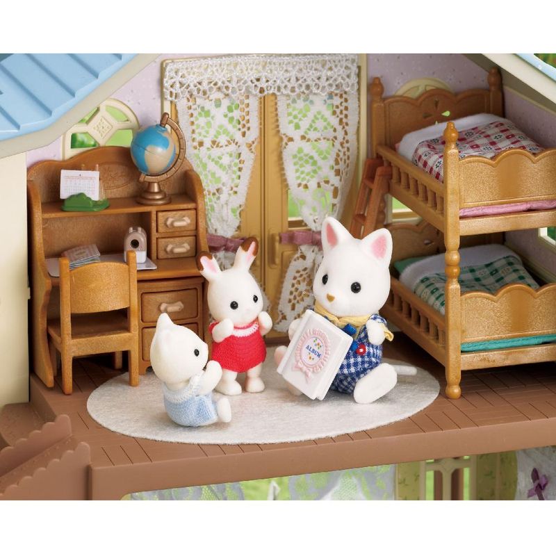 Sylvanian-Families---Casa-Hillcrest-Gift-Set---Epoch-4