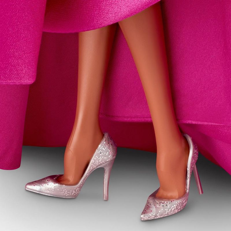 Boneca-Articulada-Barbie---Specialty---Pink-Collection---Mattel--12