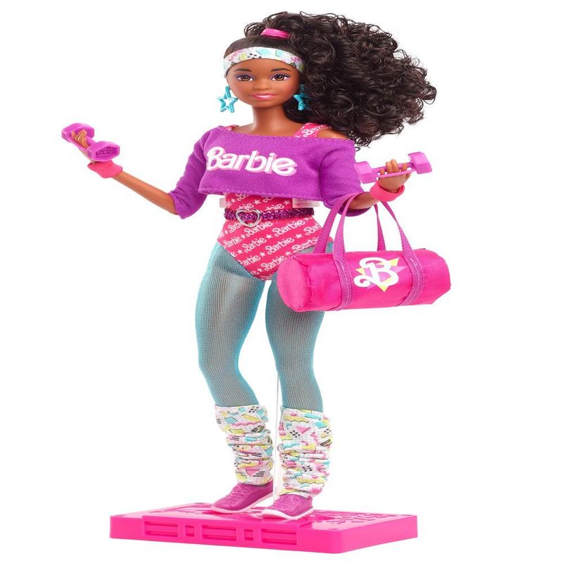 Boneca Articulada Barbie Specialty Rewind Dia de Exercicio Mattel