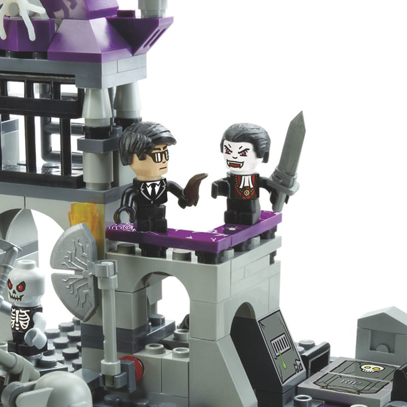 Kre-o-CityVille---Haunted-Hideaw---Hasbro