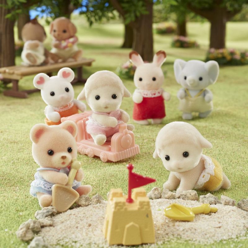 Figura-de-Acao---Sylvanian-Families---Sean-e-Shona---Gemeos-Ovelhas---Epoch-6