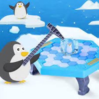 JOGO DE MESA QUEBRA GELO DO PINGUIM INFANTIL MARTELINHO NUMA FRIA