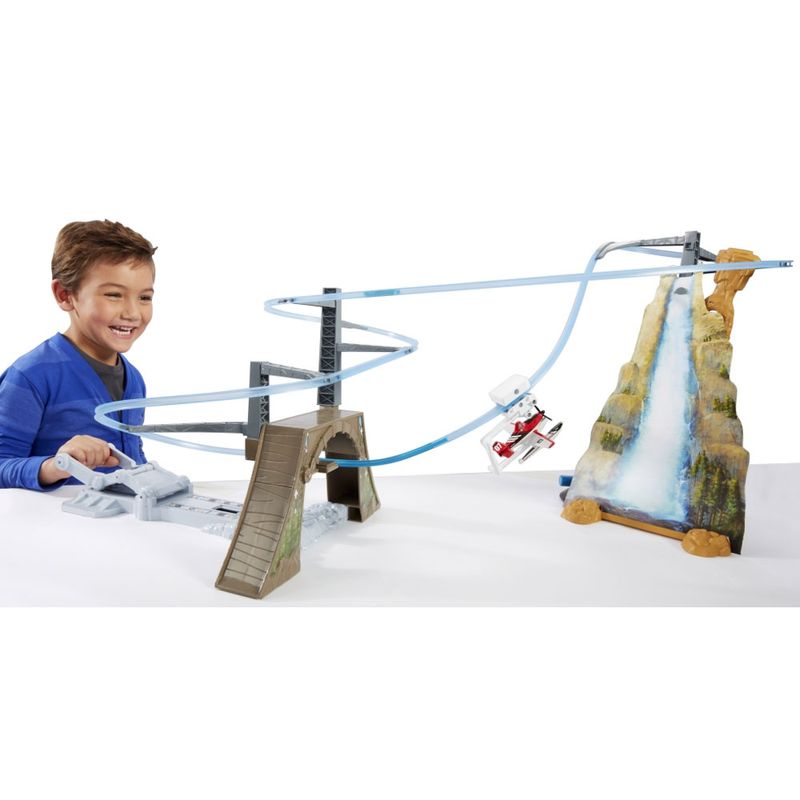 BFM28-Pista-Fire-and-Rescue-Disney-Avioes-Mattel