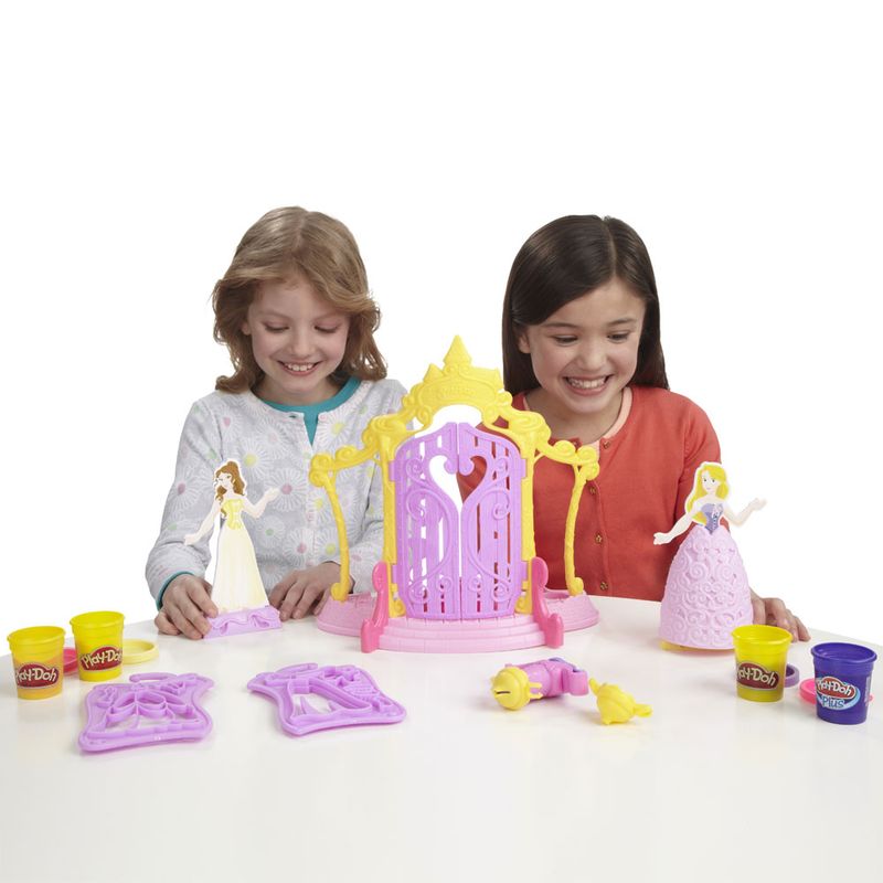 A2592-Massinha-Play-Doh-Boutique-de-Desenho-de-Vestido-Bela-e-Rapunzel-Princesas-Disney-Hasbro