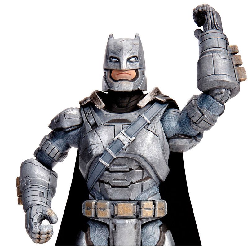 Figura-Articulada-30-Cm---DC-Heroes---Batman-Vs-Superman---A-Origem-da-Justica---Batman-com-Armadura-Multiverso---Mattel
