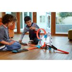 Conjunto-de-Pista-e-Extensores-Hot-Wheels---Kit-de-Acrobacia-com-Veiculo-e-Lancador---Mattel