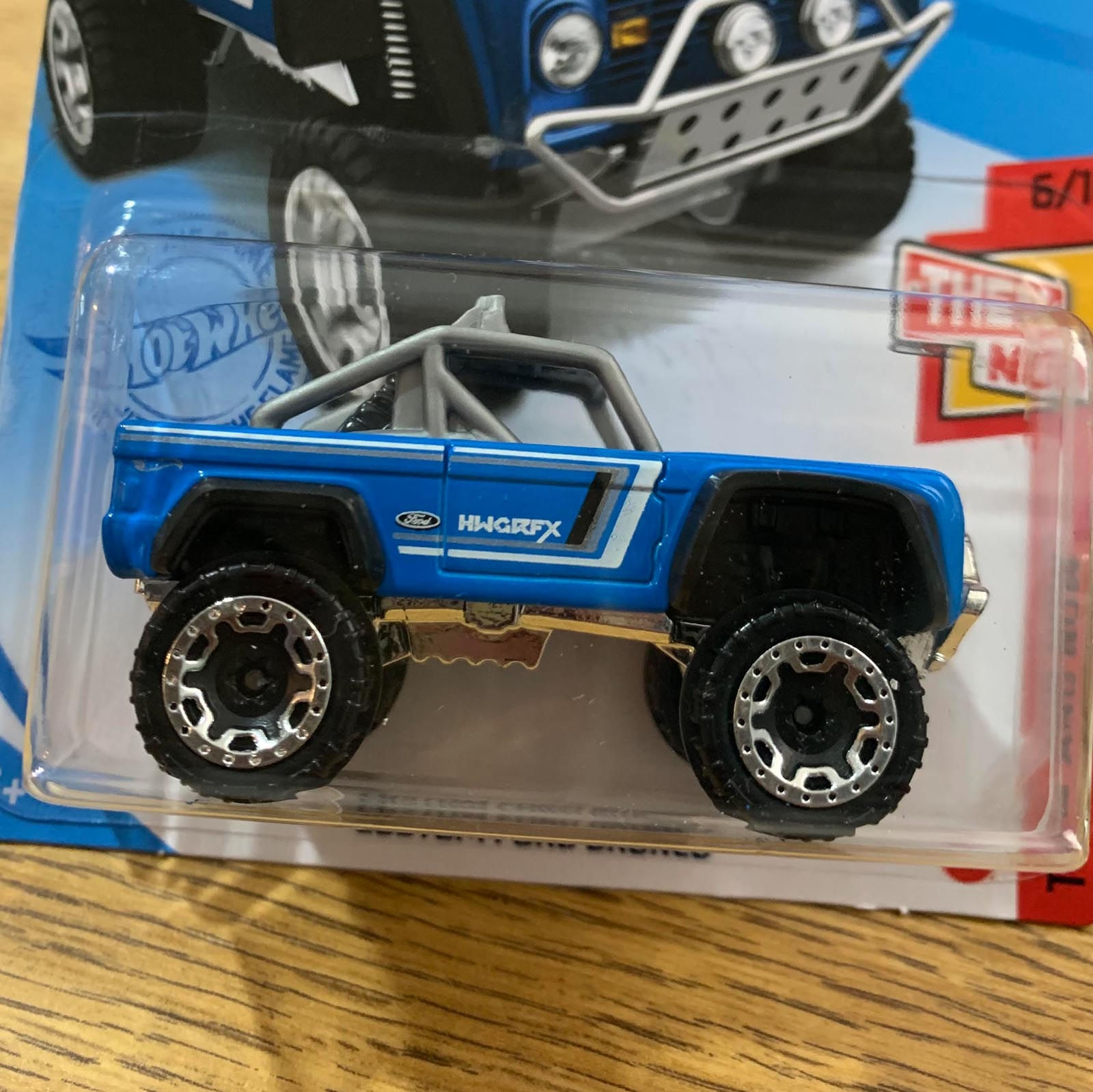 Hot Wheels Custom Ford Bronco Gtb36 Ri Happy 