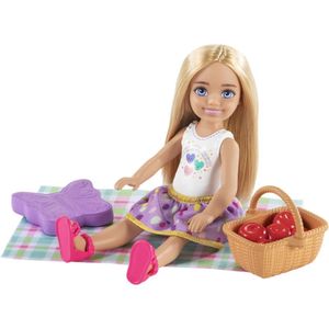 Barbie picnic table store playset