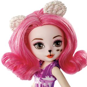 Boneca Ever After High Feitiço de inverno Foxanne Mattel com o