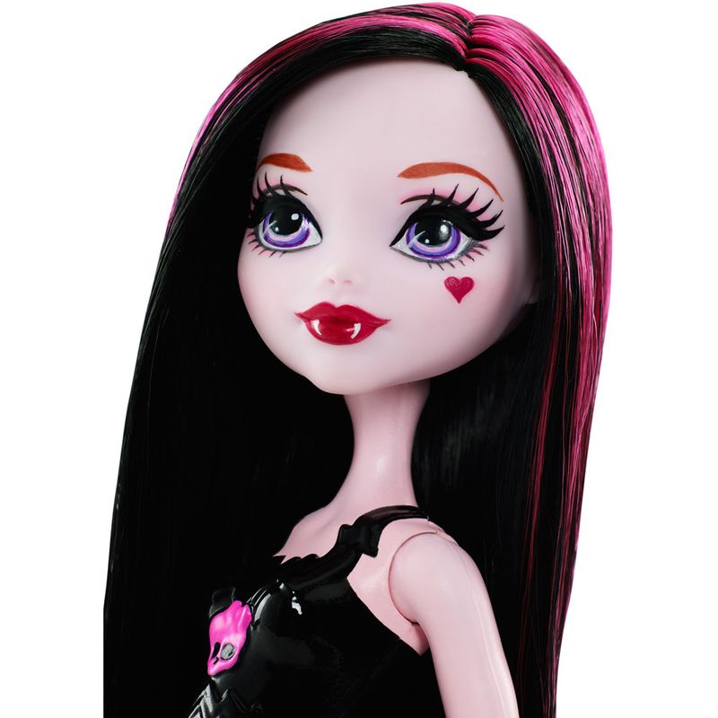 DNV65-monster-high-lider-de-torcida-draculaura-mattel-detalhe-2