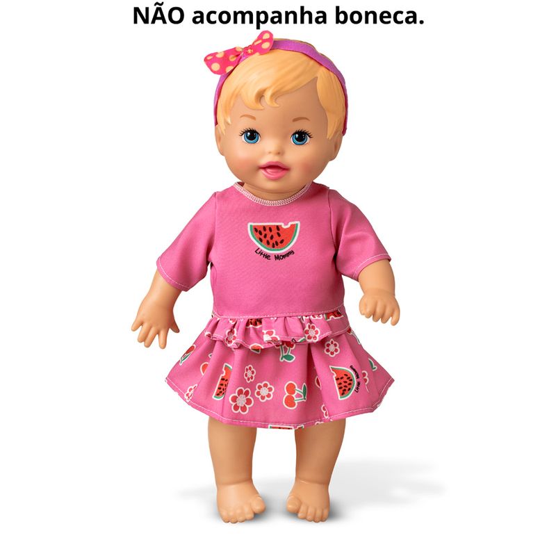 Conjuntinho-de-Passeio-Rosa-com-Frutinhas-para-Boneca-Little-Mommy---Blusa-e-Saia---Laco-de-Fita