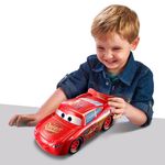 Detalhe-2-Carrinho-Pista---Relampago-McQueen-Transformavel---Disney-Carros---Mattel