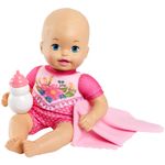 boneca-bebe-little-mommy-recem-nascido-bebe-faz-xixi-macacao-rosa-com-flores-mattel-FJL45-GBP22_Frente