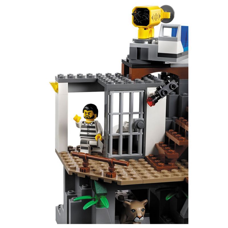 lego-city-quartel-policial-da-montanha-60174-60174_detalhe4