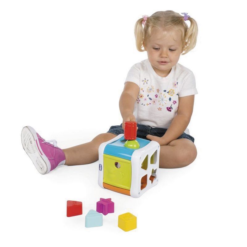 brinquedo-de-atividades-cubo-bate-bate-2-em-1-chicco-00009686000000_detalhe3