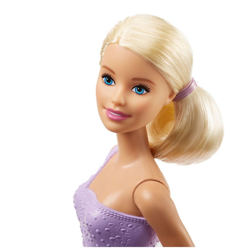boneca-barbie-colecionavel-barbie-60-anos-profissoes-patinadora-mattel-FWK89-FWK90_Detalhe