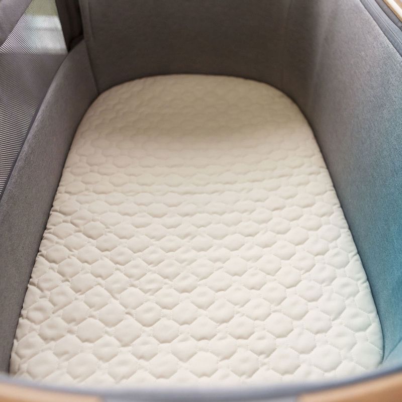 berco-portatil-co-sleeper-iora-essential-graphite-maxi-cosi-IMP91566_Detalhe11