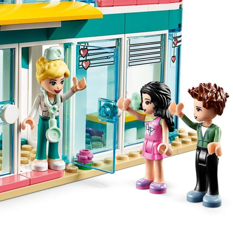 lego-friends-hospital-de-heartlake-city-41394_Detalhe2