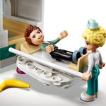 lego-friends-hospital-de-heartlake-city-41394_Detalhe5