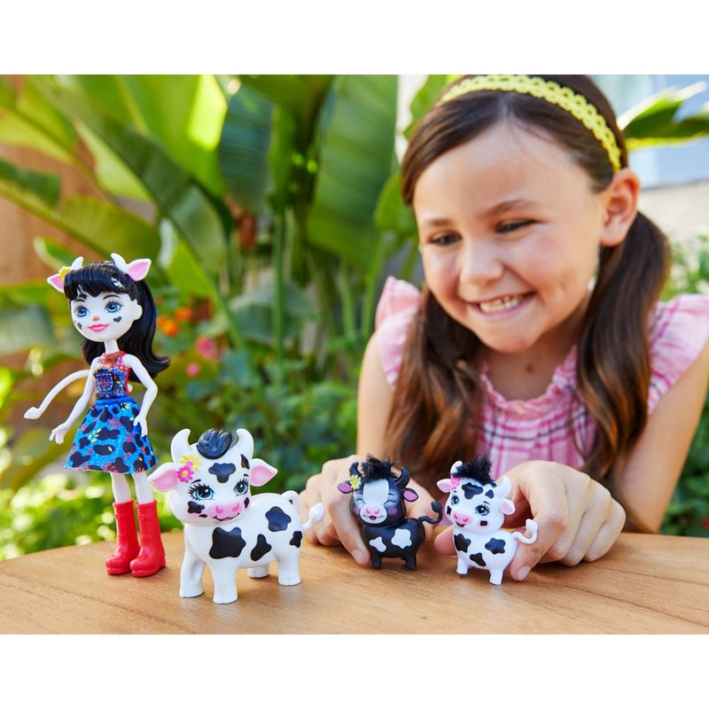 Mini-Boneca-Articulada-e-Pets---21-Cm---Enchantimals---Familia-de-Inverno---Cambrie-Cow-Ricotta-Mac-e-Cheese---Mattel