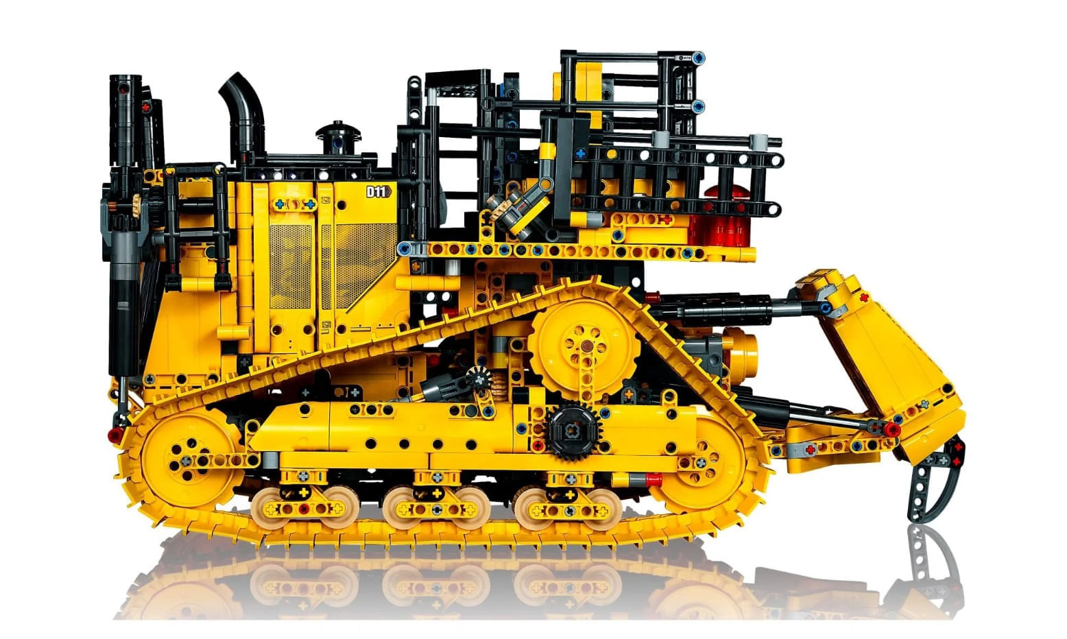 Lego Technic 42131 - Escavadeira Cat D11 Controlada por Aplicativo