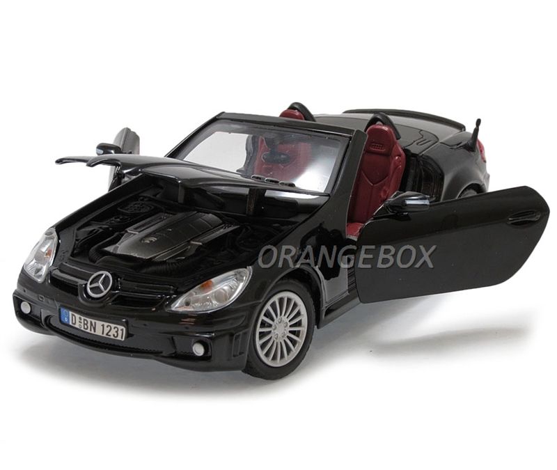 Mercedes Benz 2005 SLK55 AMG 1:24 Motormax Preto Mercedes Benz 2005 SLK55 AMG 1:24 Motormax Preto
