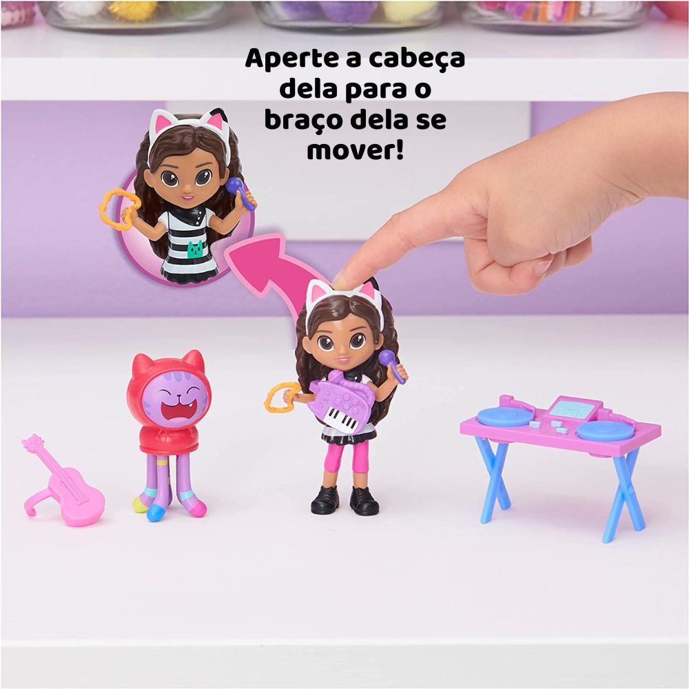 Boneca Infantil Cada Mágica Gaby Dollholse DJ Riso Netflix - Loja Zuza  Brinquedos