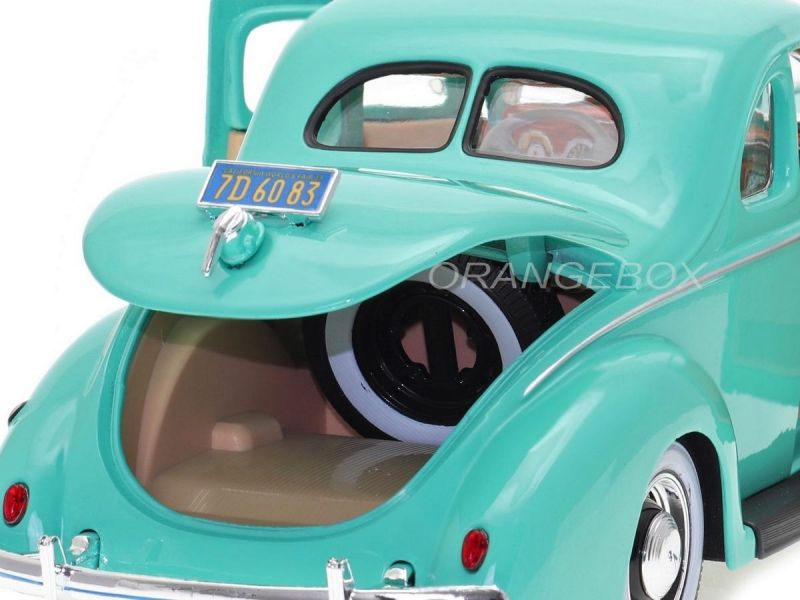 Miniatura Carro Ford Deluxe 1939 1:18 Maisto - minimundi.com.br