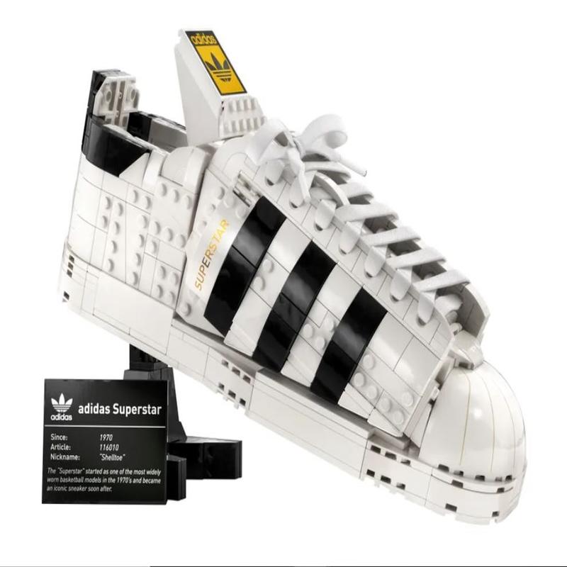 注目ショップ・ブランドのギフト Superstar Originals - Adidas - LEGO - Happy Ri - 10282 知育玩具