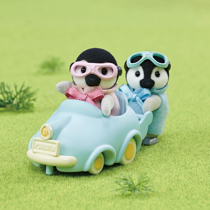 Sylvanian-Families---Conjunto-de-Carrinho-e-Bebes-Pinguins---Pearl-e-Rocky---Epoch-2