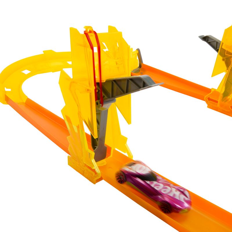 Pista de Carrinhos Hot Wheels - Acrobacias - Giro Feroz - Mattel -  superlegalbrinquedos