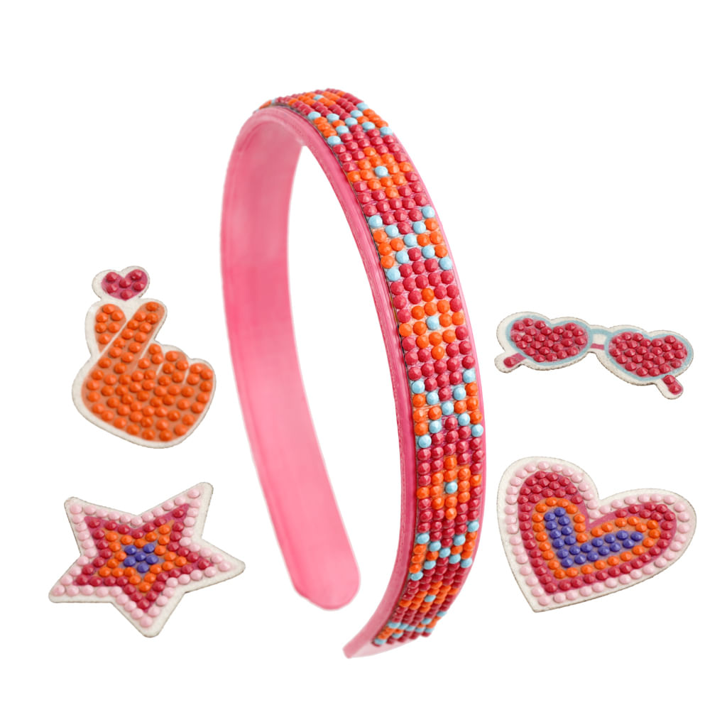 No universo de brinquedos Estrela, Luluca amplia parceria e lança pulseira,  tiara e stickers com diamantes - EP GRUPO
