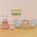 Sylvanian-Families---Mesa-de-Cafe-da-Manha---Mamae-Emilia-e-Bebe-Sophie---Epoch-3