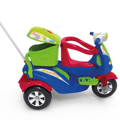 Triciclo Moto Infantil Uno Menina com Capacete de Brinquedo