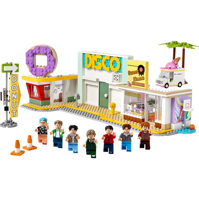 LEGO-Ideas---BTS-Dynamite---21339-1