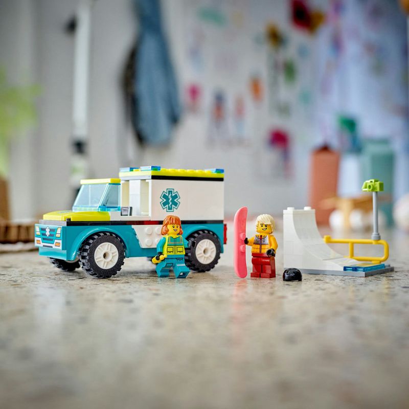 Lego-City---Great-Vehicles---Ambulancia-de-Emergencia-e-Snowboarder---60403-6