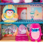 Playset-Com-4-Pelucias-E-Acessorios---Squishmallows---Squishville---Day-At-The-Museum---Sunny-9