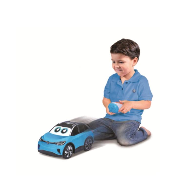 Carrinho-De-Controle-Remoto---Meu-Primeiro-Carro-Eletrico---Azul---Maisto-4