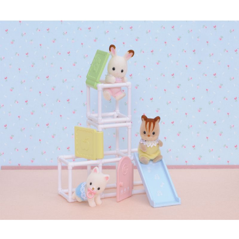 Sylvanian-Families---Playgroud-do-Bebe---Epoch-3